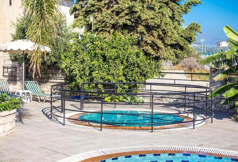 Vickys Studios Faliraki