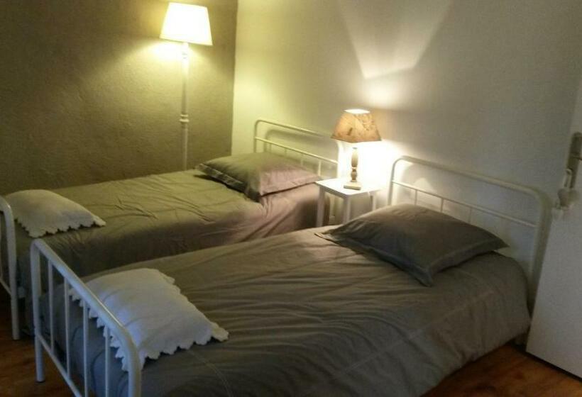 민박 Chambres D Hotes De La Mure