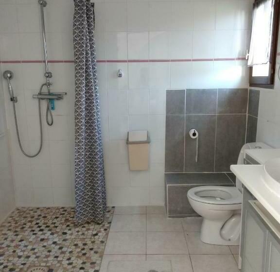 مبيت وإفطار L Auberge