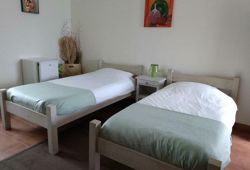 مبيت وإفطار L Auberge