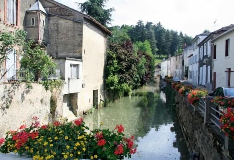 ホテル Chez L Ahumat
