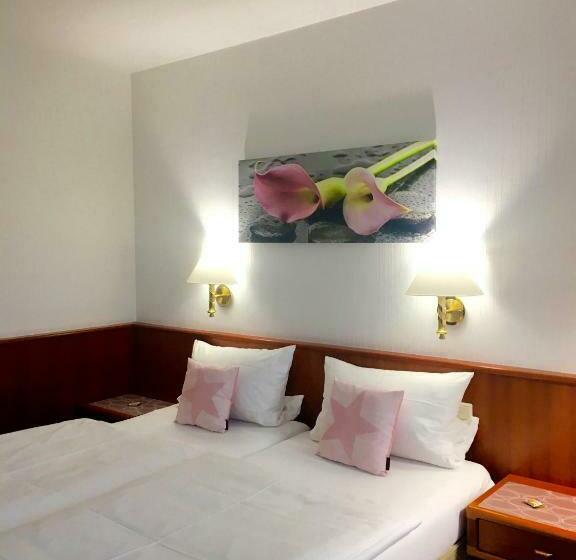 Отель Garni Vierjahreszeiten