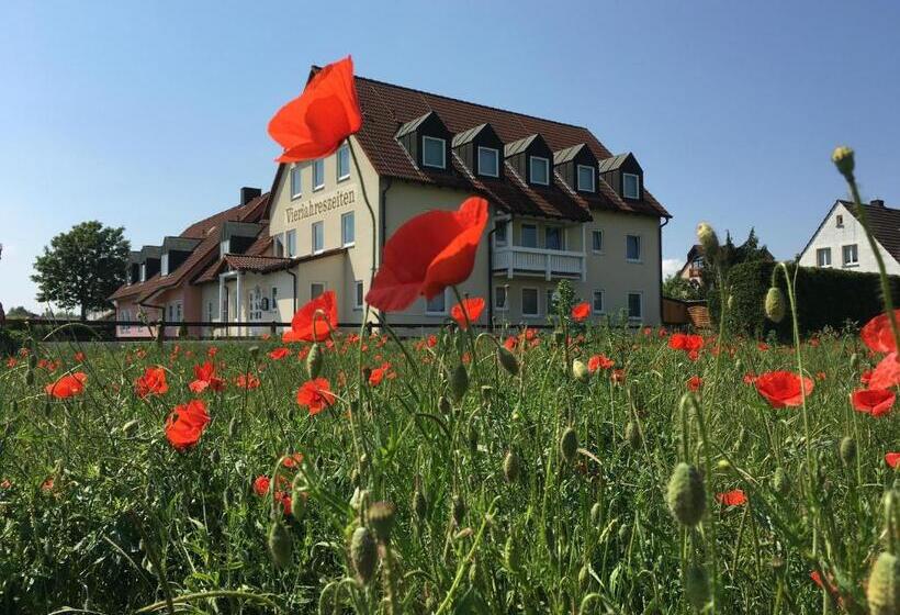 Отель Garni Vierjahreszeiten