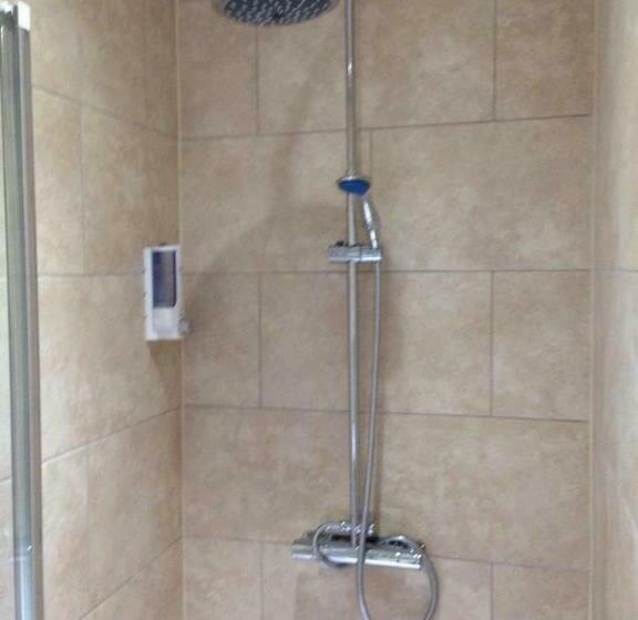 호스텔 Airport Tavern Accommodation