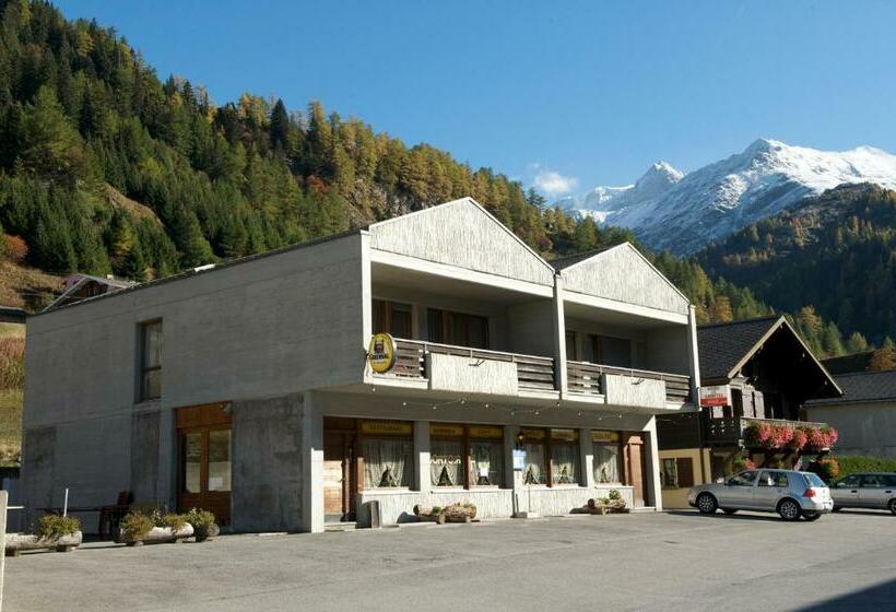 הוסטל Auberge Des Charmettes, Chez Chantal Et Yves