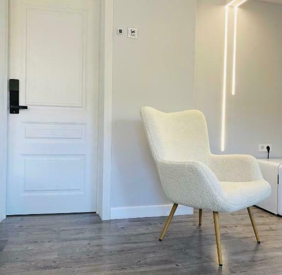 هاستل Express Inn