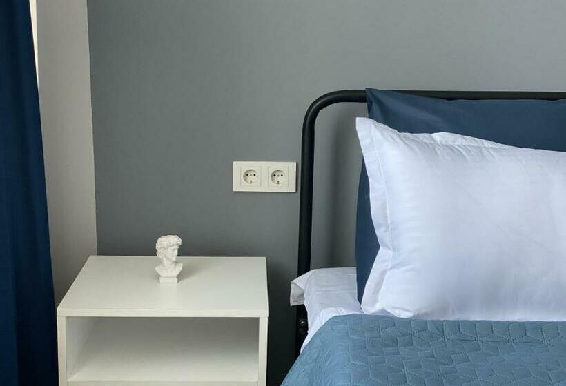 هاستل Express Inn