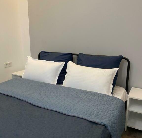 هاستل Express Inn