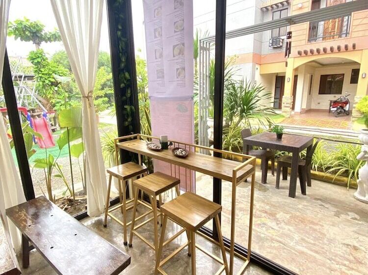 旅馆 Manora Apartment