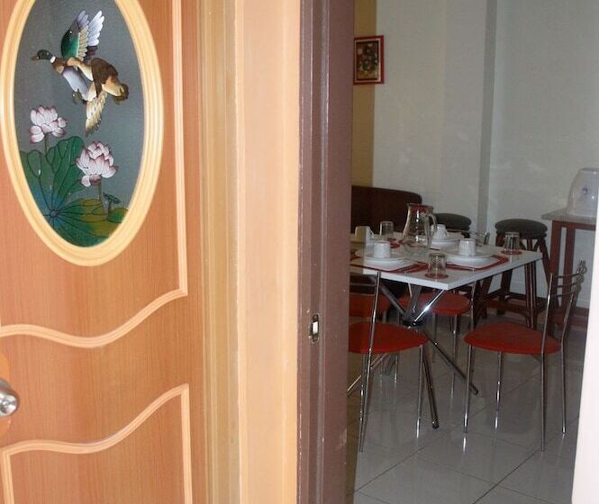 旅馆 Manora Apartment