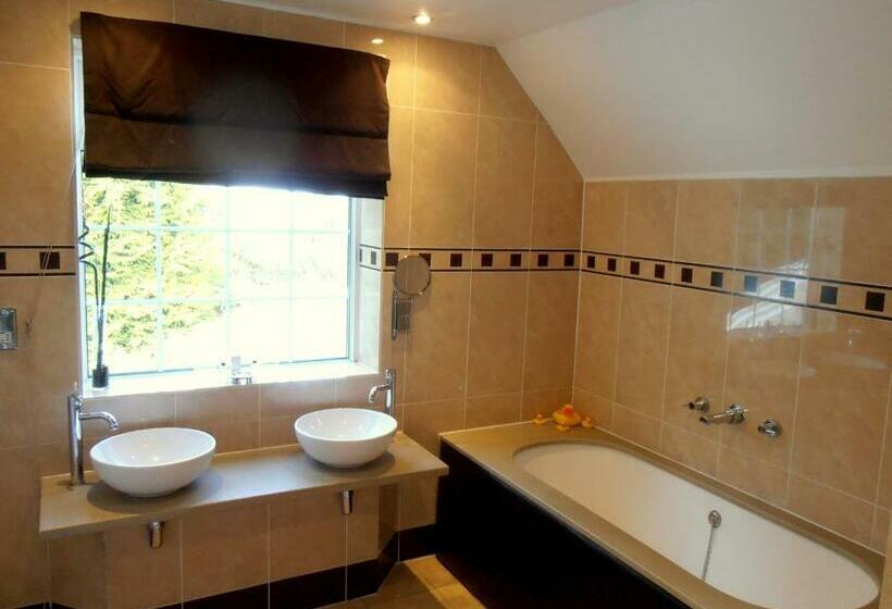 旅馆 The Hunters Rest Inn