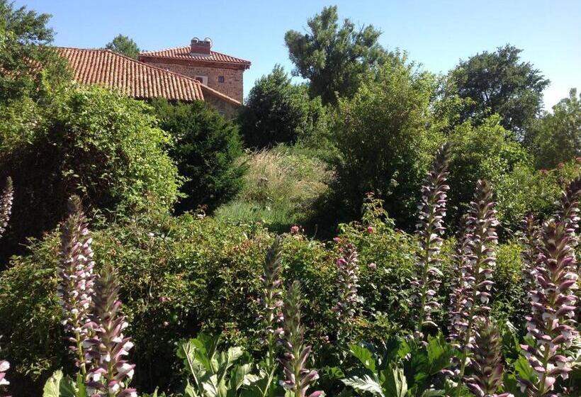 Bed and Breakfast Domaine Charente Glamping Familyroom Le Jardin With External Toilet & Shower House & Outdoor Kitchen