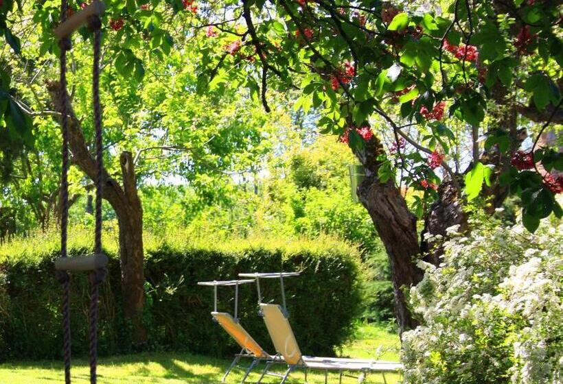 Bed and Breakfast Domaine Charente Glamping Familyroom Le Jardin With External Toilet & Shower House & Outdoor Kitchen
