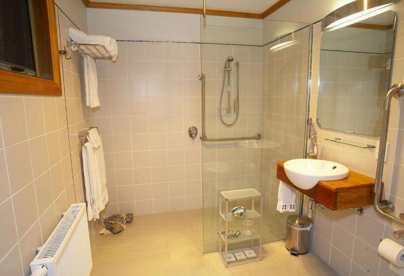 Bed and Breakfast Sails Ashore Lodge