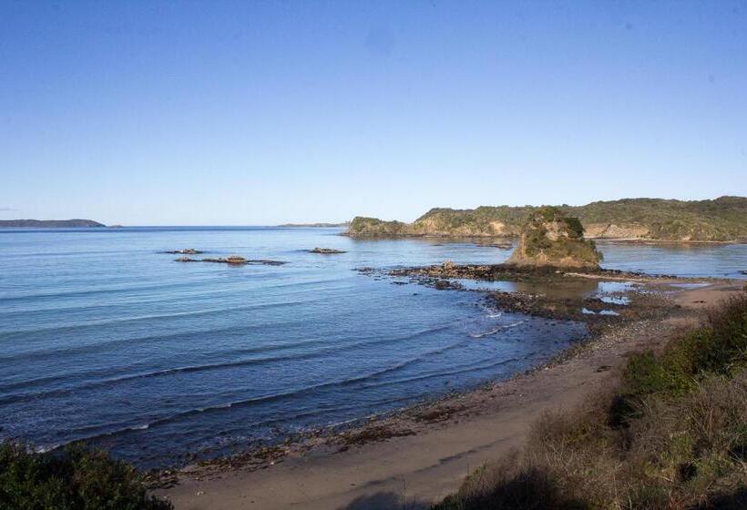 Bed and Breakfast Sails Ashore Lodge