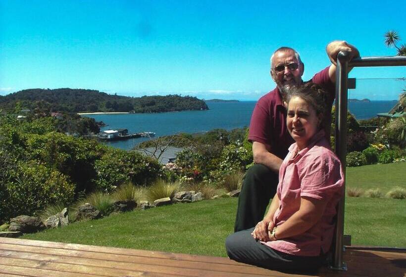 Bed and Breakfast Sails Ashore Lodge