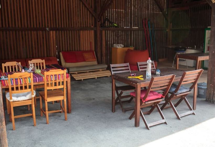 Bikeski Family Hotel, B&b, Apartaments, Rooms