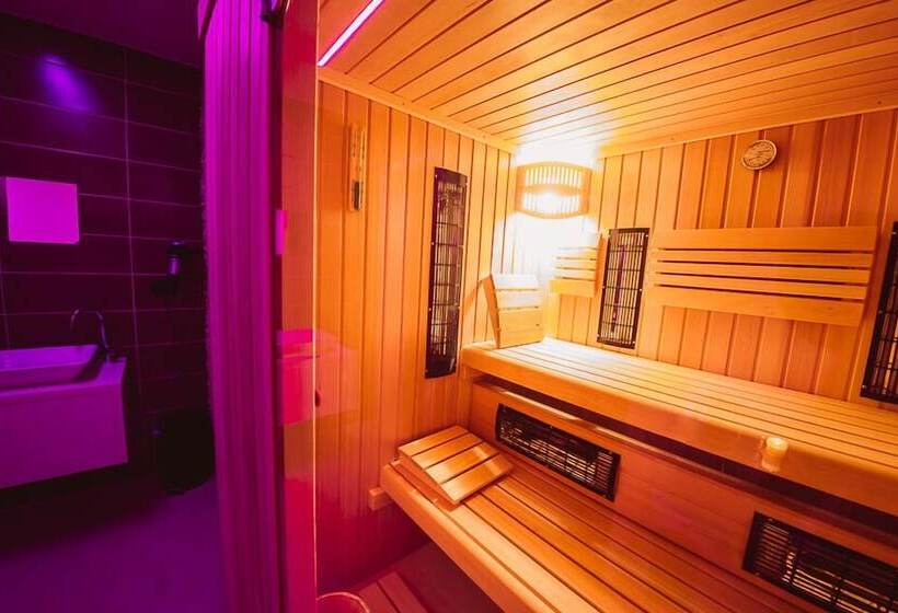 Bikeski Family Hotel, B&b, Apartaments, Rooms