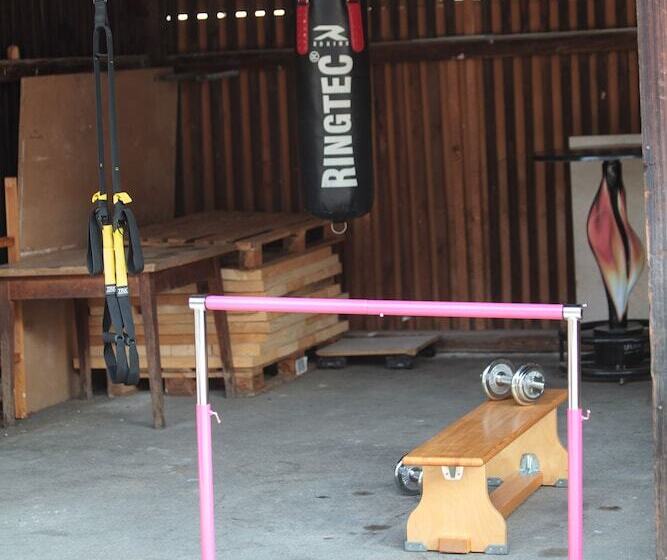 Bikeski Family Hotel, B&b, Apartaments, Rooms