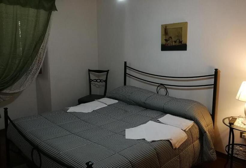 בית מלון כפרי Agriturismo Tre Monti