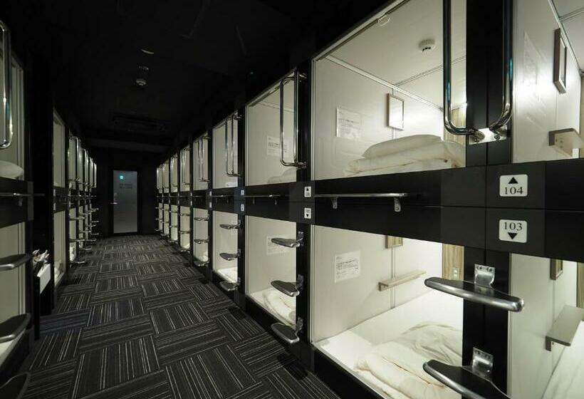 Leo Yu Capsule Hotel Nishifunabashi
