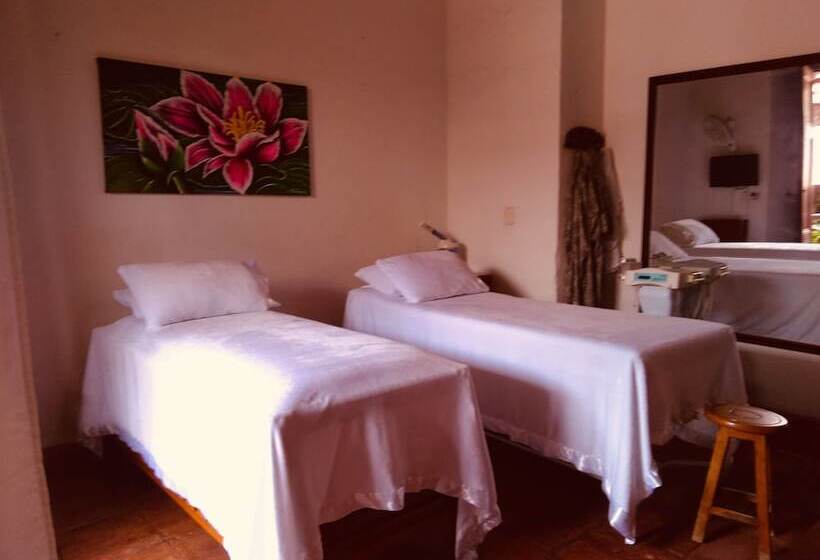 호텔 La Serrana Hostal Spa