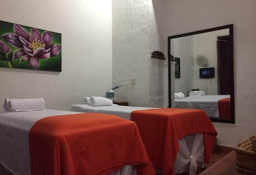 호텔 La Serrana Hostal Spa