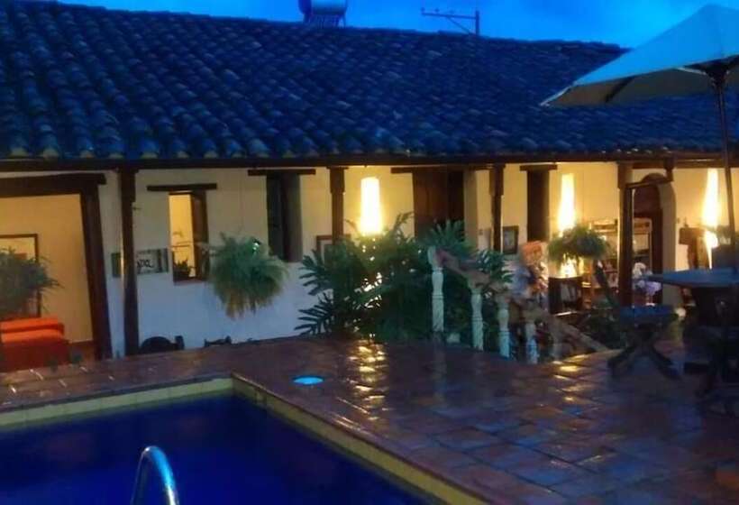 호텔 La Serrana Hostal Spa