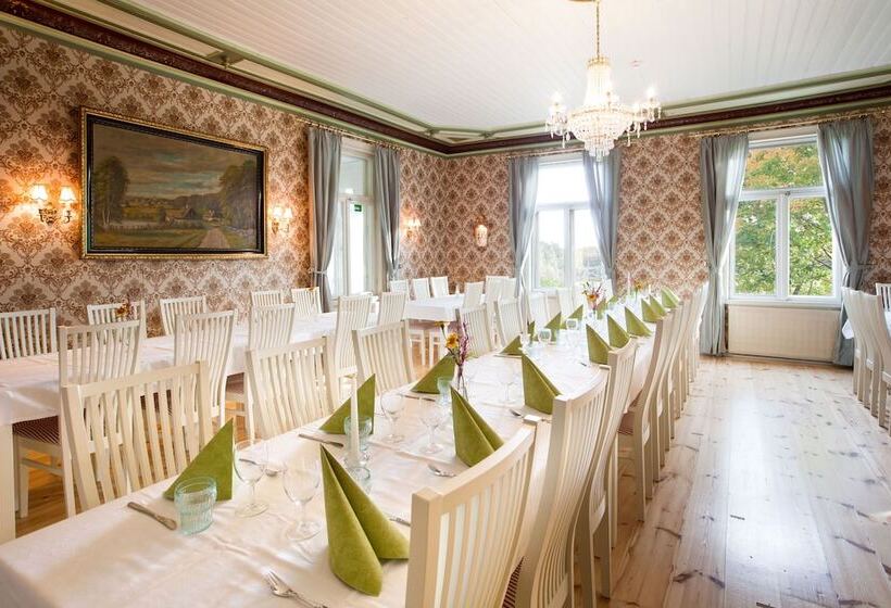 בית מלון כפרי Löydön Kartano