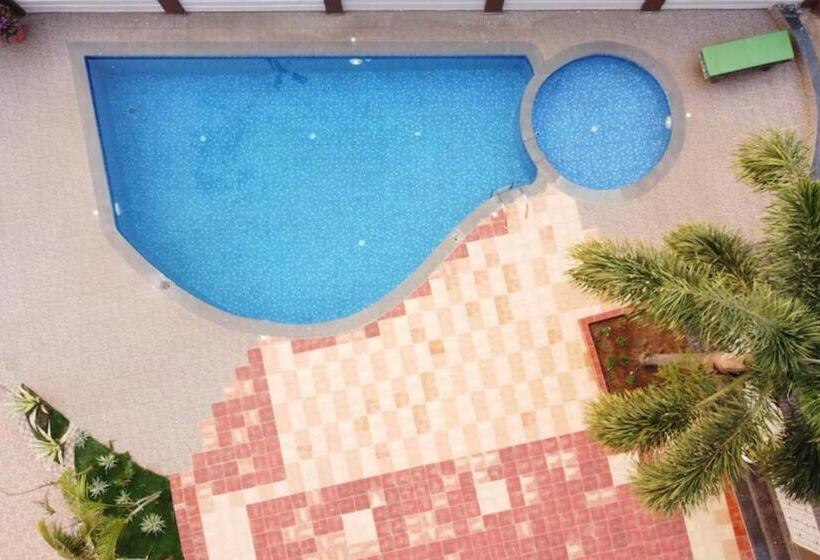 Fabhotel Ocean View Apartment, Dabolim