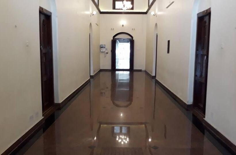 Отель Pattiah Naidu Palace