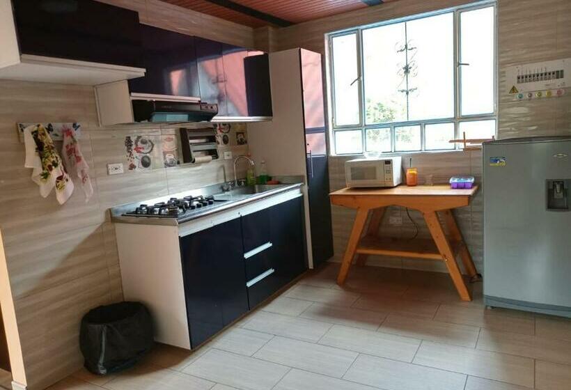 ホテル Portal De La Cascada Mongui