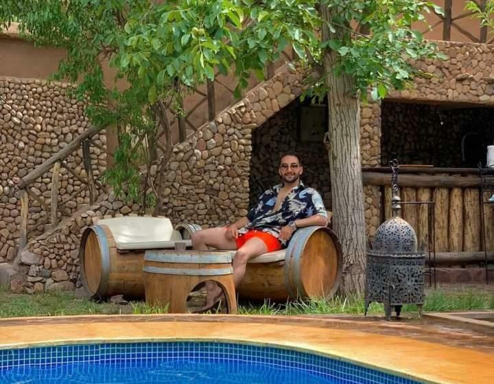 בית מלון כפרי Riad Des Vieilles Charrues