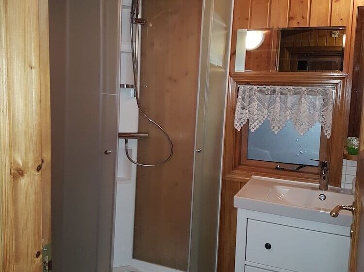 هتل ásólfsskáli Cottage