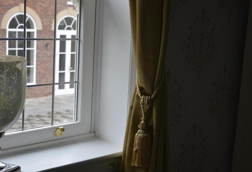 Отель Stallingborough Grange