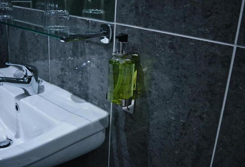 Отель Stallingborough Grange