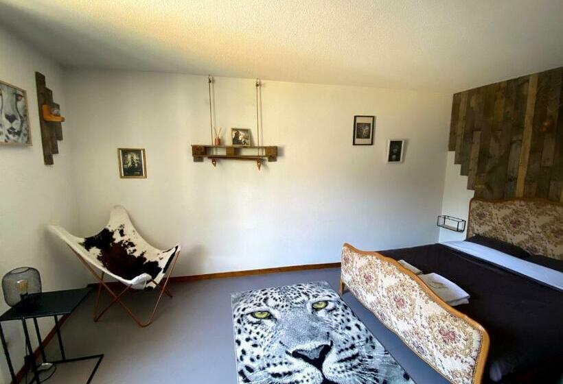 بنسيون Auberge Du Savel