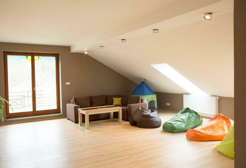 ペンション Guest House Tri Koruny