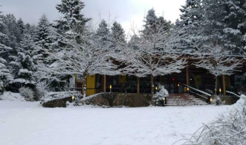 פנסיון Guesthouse Alberti Llogara