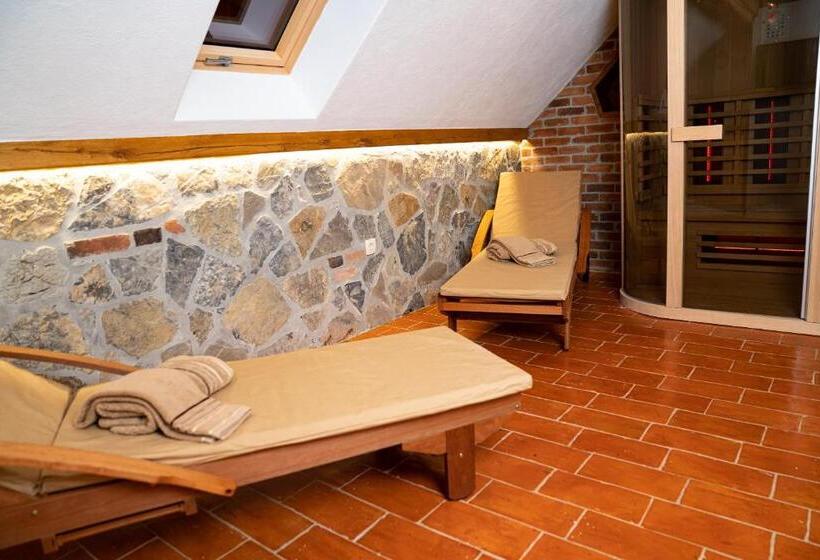 پانسیون Guesthouse Močivnik