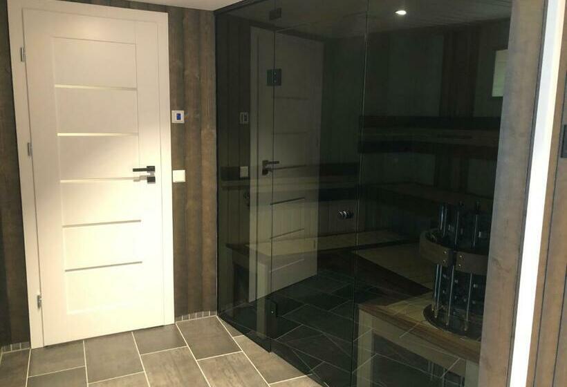 פנסיון Jolster Sauna Apartments