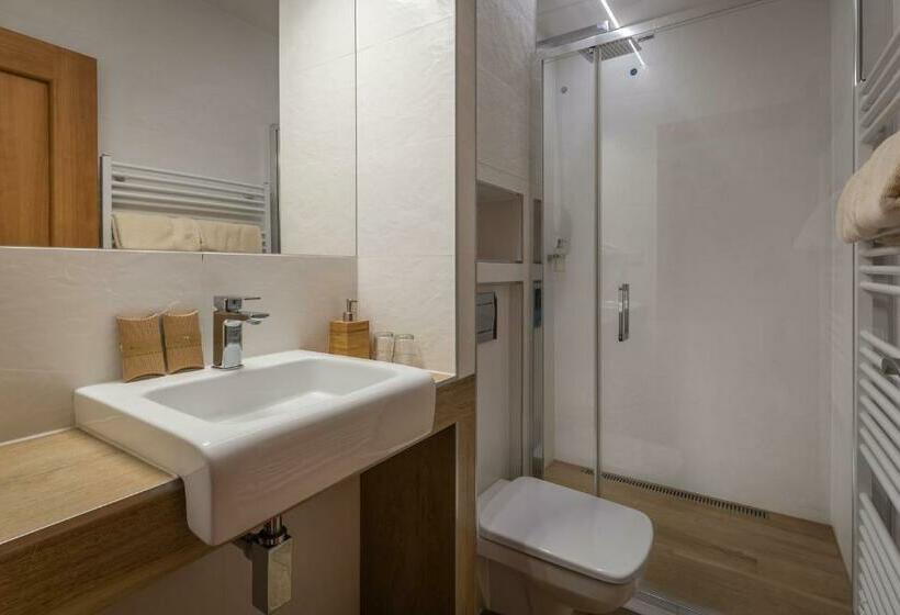 פנסיון Penzion Larion