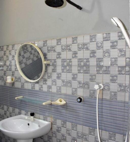 بنسيون Yaswi Guest House