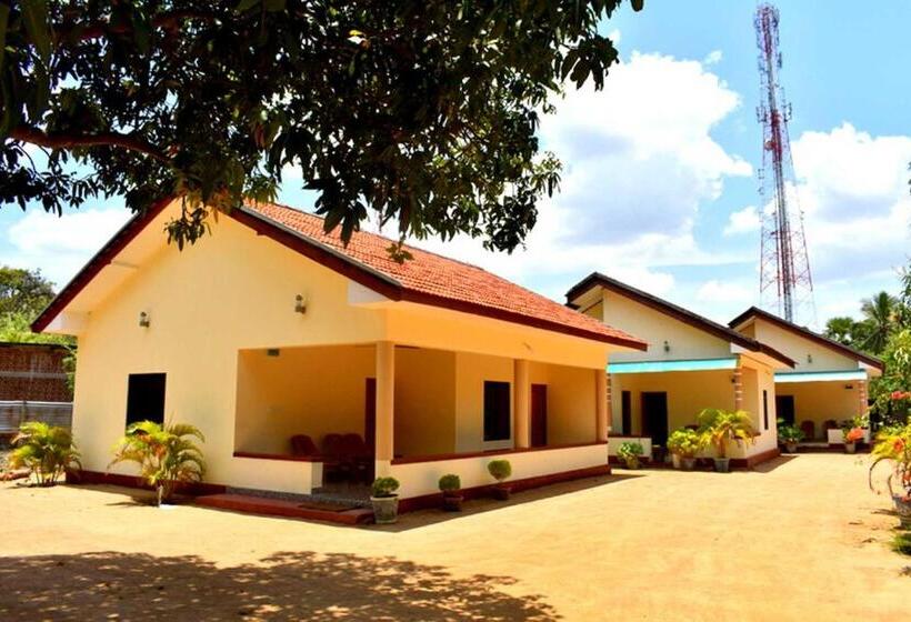 بنسيون Yaswi Guest House