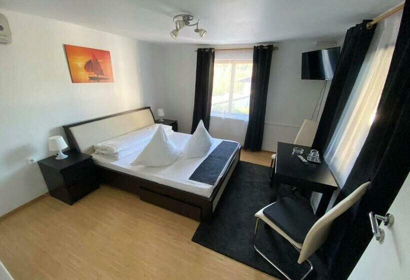 Pensiunea Bavaria Campina