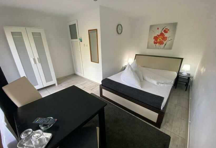 Pensiunea Bavaria Campina