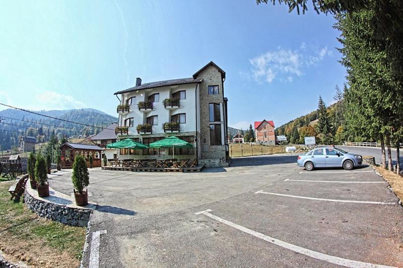 Pensiunea Vraja Muntelui