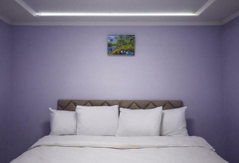 Общежитие Boutique Hotel V