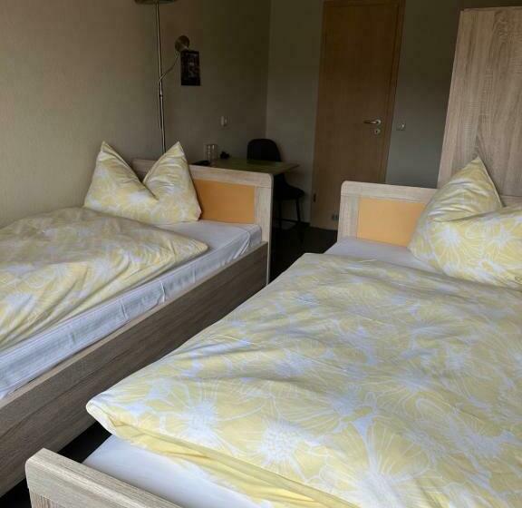 ユースホステル Gasthof „zum Schwan“