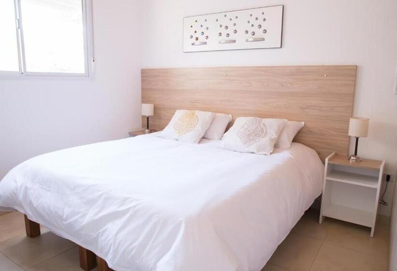 Общежитие Posada Del Manzano